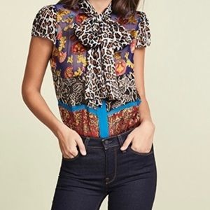 Alice & Olivia multi colored short sleeve top